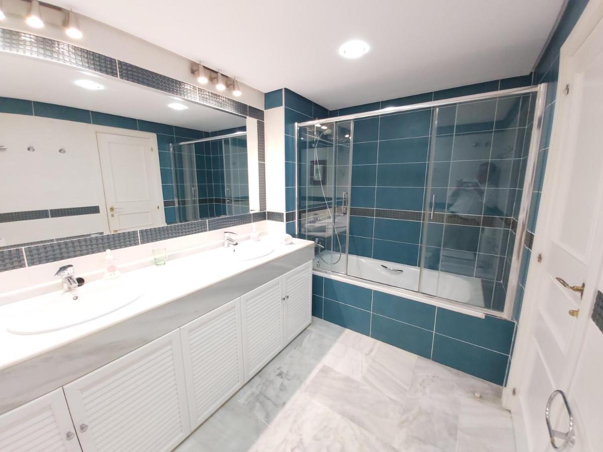 Del Parque Flats - Puerto Marina Appartement Benalmádena Buitenkant foto